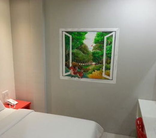 Hotel Strawberry Fields