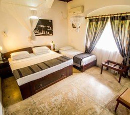 Serenity Lake Front Villa (Pvt) Ltd