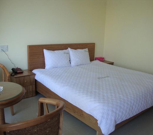 Rung Hoa Hotel