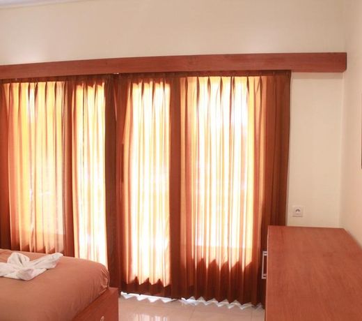 Gora Beach Inn