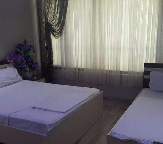 Ahranis Hotel