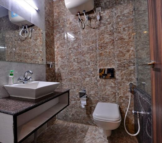 Akash Continental