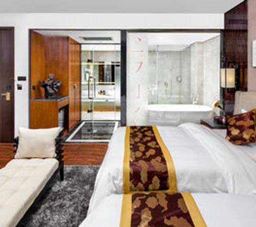 Elephant Trunk Hill Hotel
