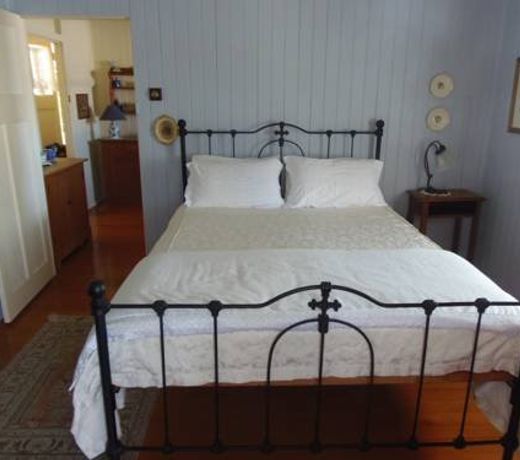 BLUEBELLCOTTAGE