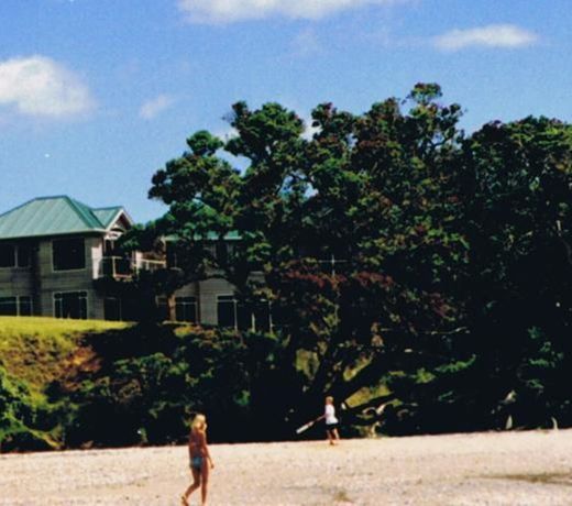 Coopers Beachfront Suites