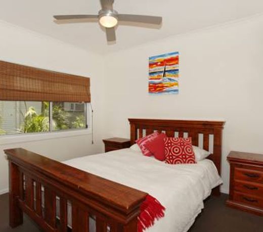 5 bedroom home on Mayfield