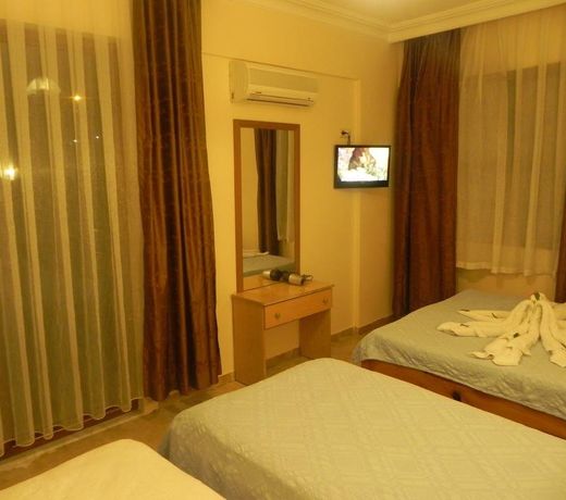 Star Hotel