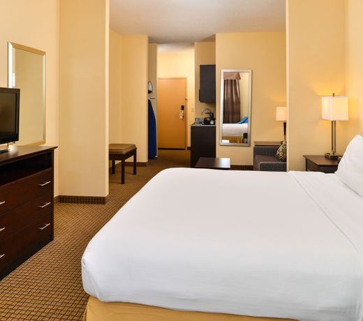 Holiday Inn Express Hotel & Suites Greenville, an IHG Hotel