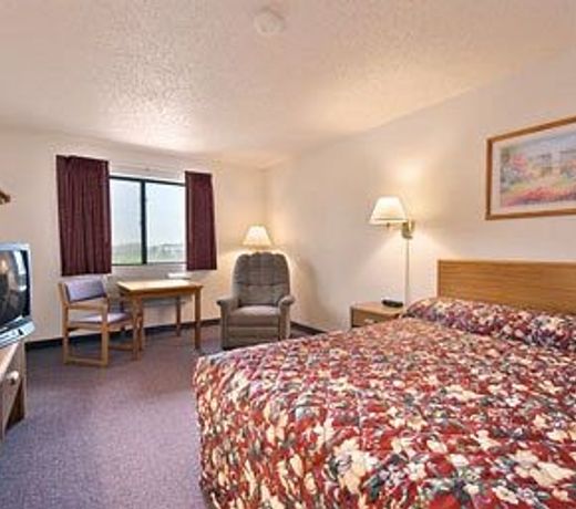 Super 8 by Wyndham Knoxville