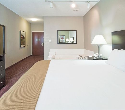 Holiday Inn Express Fort Wayne - East - New Haven, an IHG Hotel
