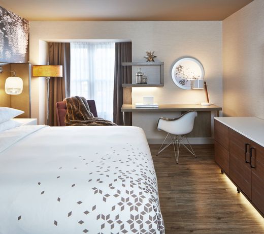 The Del Monte Lodge Renaissance Rochester Hotel & Spa