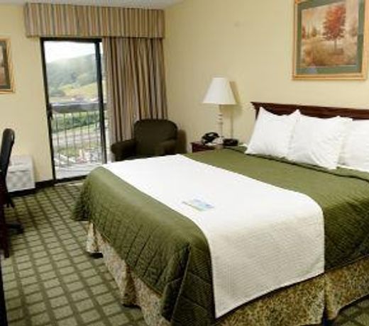 Days Inn & Suites by Wyndham Sutton Flatwoods