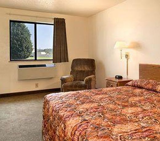 Super 8 By Wyndham Tappahannock Va