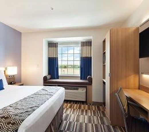 Microtel By Wyndham Victor
