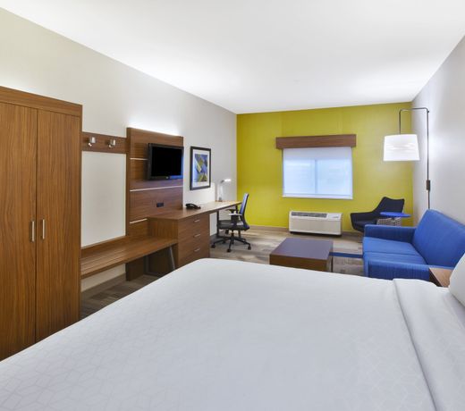 Holiday Inn Express Rochester-Victor, an IHG Hotel