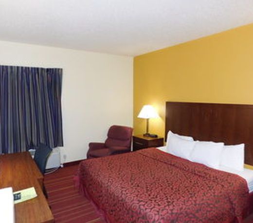 Days Inn by Wyndham Walcott Davenport