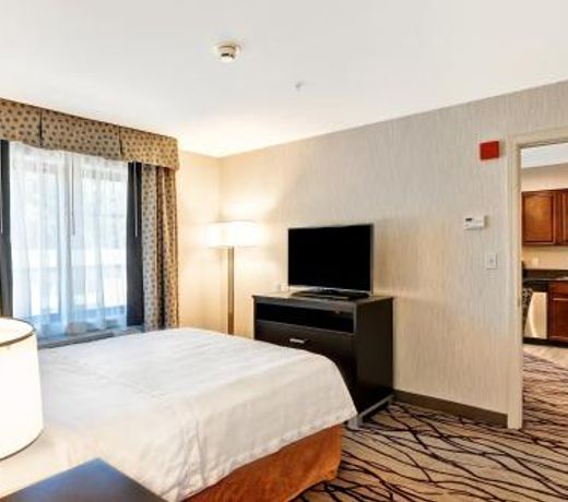 Homewood Suites by Hilton Cambridge-Arlington
