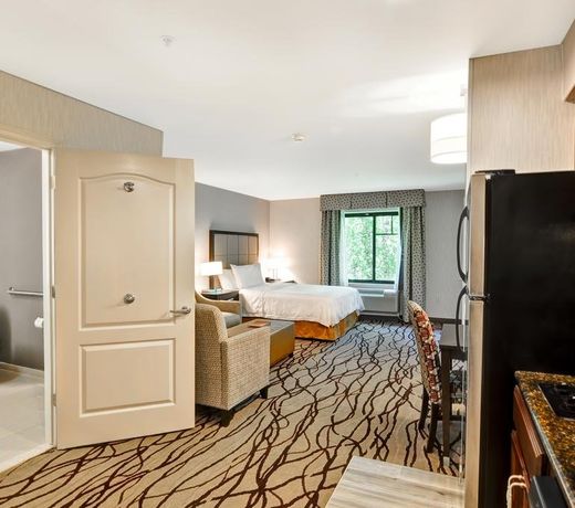 Homewood Suites by Hilton Cambridge-Arlington