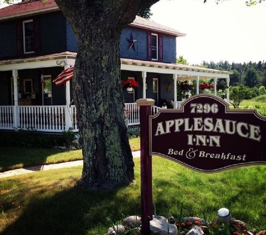 Applesauce Inn B&B