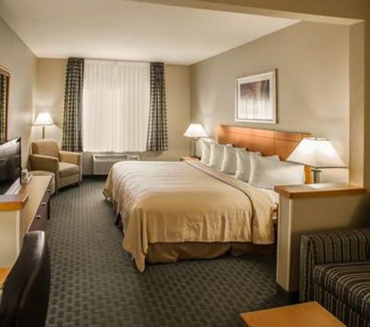 Quality Inn near I-72 and Hwy 51