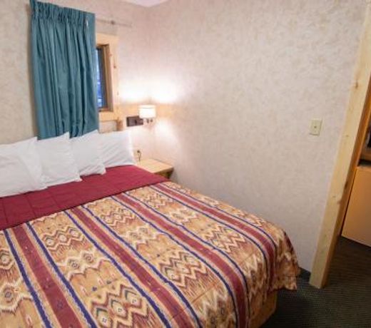 Spirit Lake Lodge & Snowmobile Rentals