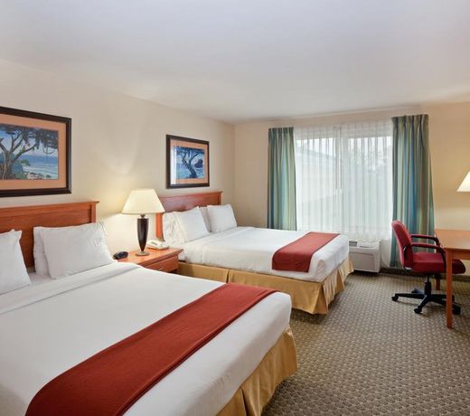 Triple Play Resort Hotel & Suites