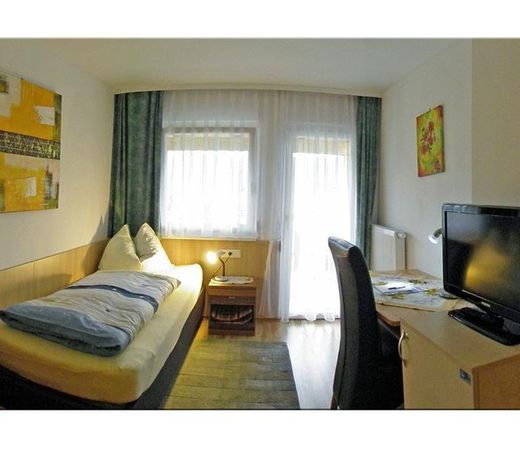 Hotel-Gasthof Stoff