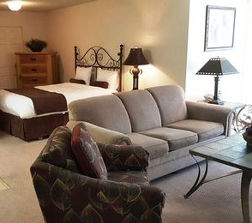 Highland Estates Resort Hotel