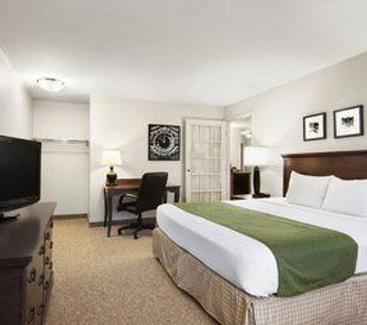 Country Inn & Suites by Radisson, Madison, WI