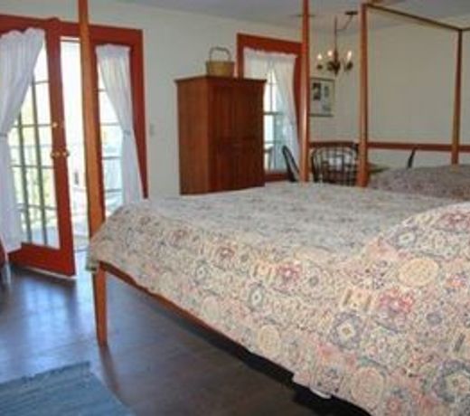 Artists Colony Inn & Restaurant