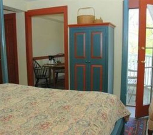 Artists Colony Inn & Restaurant