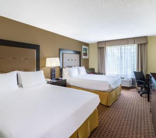 Holiday Inn Express Hotel & Suites-North East, an IHG Hotel