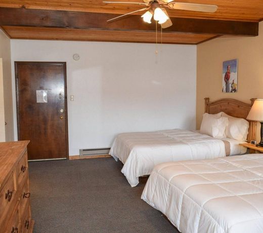 Alpine Lodge