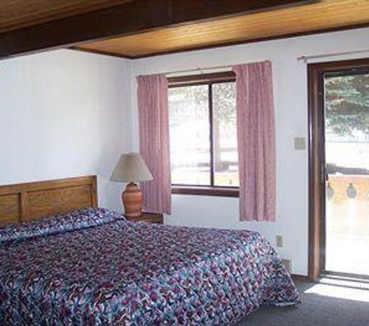 Alpine Lodge