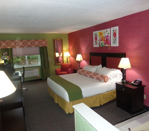 Holiday Inn Express Stony Brook-Long Island, an IHG Hotel