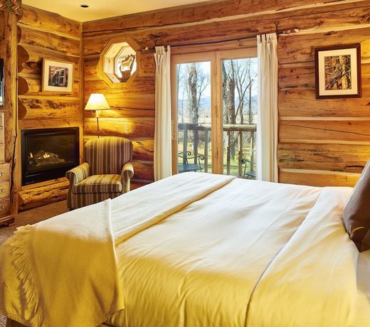 Bentwood Inn