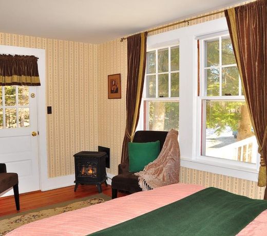 Bartlett Inn