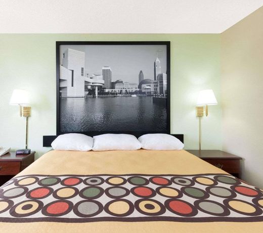 Super 8 by Wyndham Twinsburg/Cleveland Area