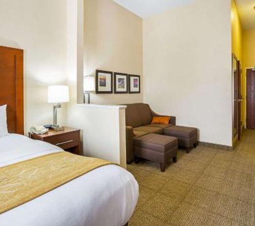 Comfort Suites Twinsburg