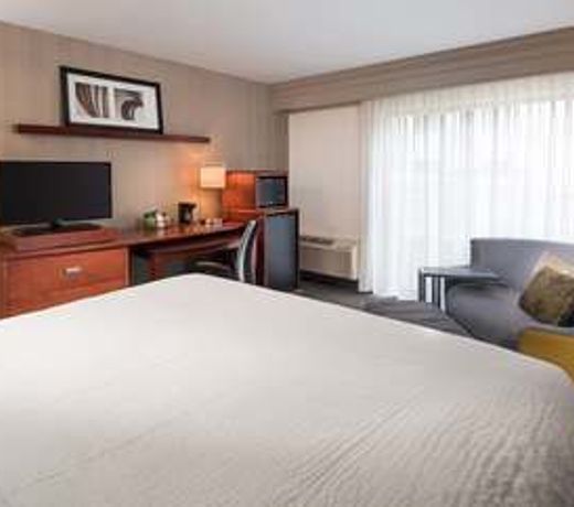 Courtyard by Marriott New Haven Orange