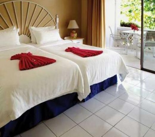 Discovery Bay by Rex Resorts