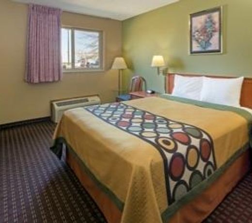 Super 8 by Wyndham Mendota