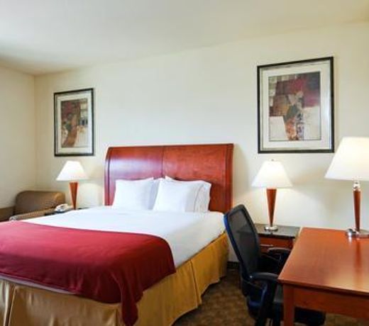 Holiday Inn Express Hotel and Suites Fairfield-North, an IHG Hotel