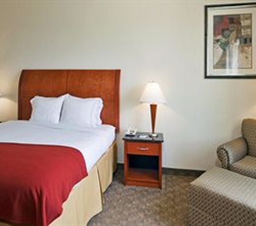 Holiday Inn Express Hotel and Suites Fairfield-North, an IHG Hotel