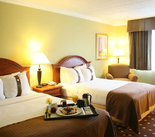 Holiday Inn Philadelphia South-Swedesboro, an IHG Hotel