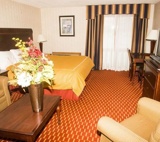 Hampton Falls Inn