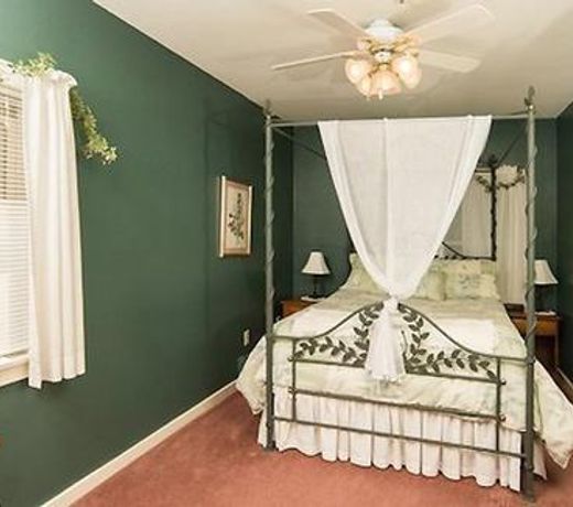 The Vermont Inn