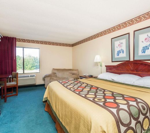 Super 8 by Wyndham Piedmont Greenville Area