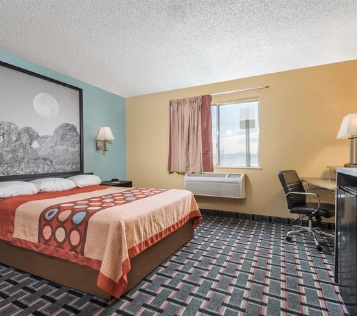 Super 8 by Wyndham Henderson North East Denver