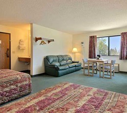 Super 8 by Wyndham Estherville